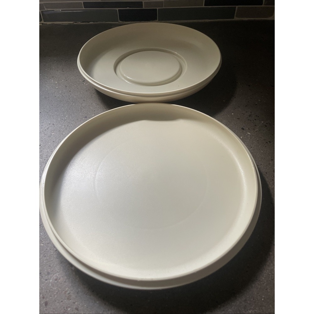 Vintage Tupperware Serve It All  Pedestal Plate Chip & Dip Cake Plate 1532-4